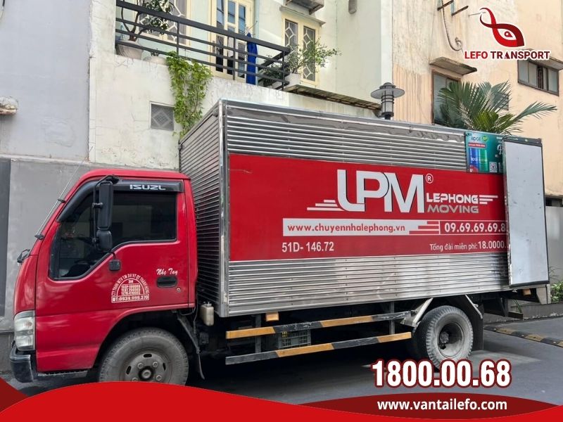 Xe tải thùng kín vận chuyển hàng hóa Bắc Nam tại Vận Tải Lefo