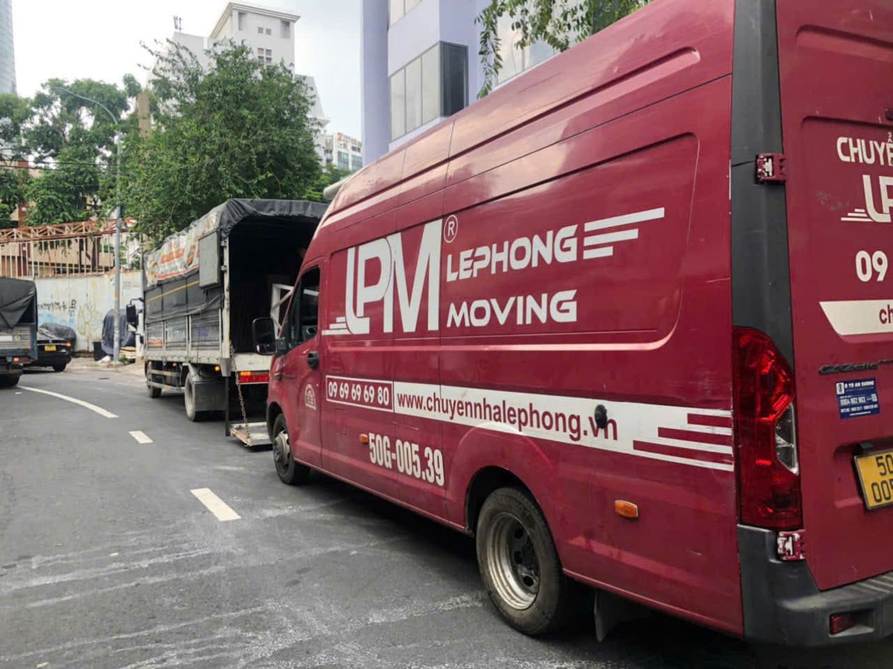 xe tải nhỏ chở hàng chạy 24/7 từ Long An đến TPHCM được nhiều doanh nghiệp lựa chọn thuê để vận chuyển