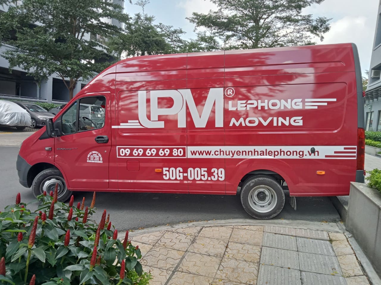 Xe tải Van vận tải đường bộ