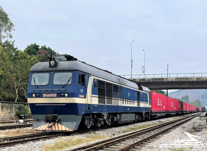 Công ty Cổ phần Vận tải đường sắt Việt Nam