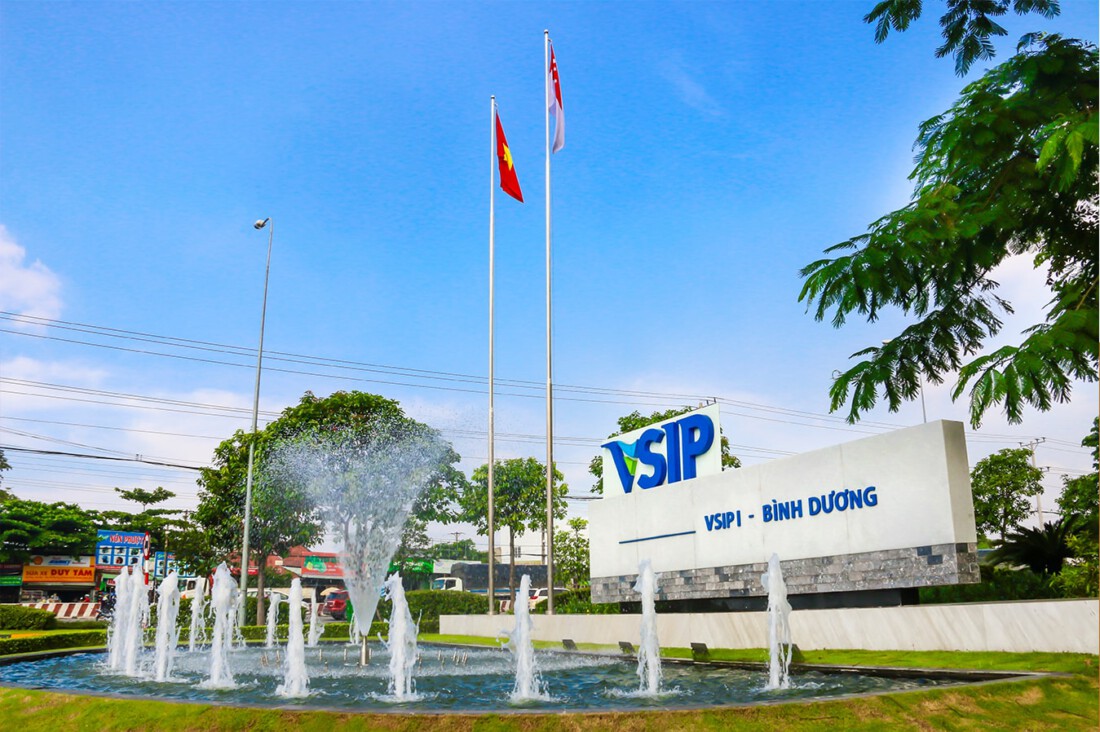 nhiều doanh nghiệp đang hoạt động tại KCN Vsip 1 thường xuyên lựa chọn thuê xe tải để chở hàng hóa, thành phẩm, nguyên liệu sản xuất