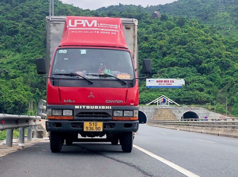 Vận Tải Lefo sở hũu hệ thống xe tải chở hàng KCN Xuyên Á đa dạng tải trọng