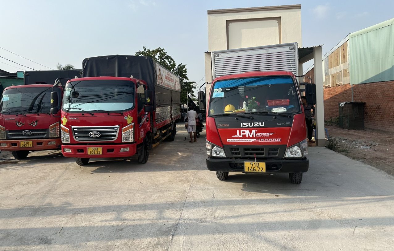 Xe tải đa dạng mẫu mã tải trọng của Vận Tải Lefo luôn sẵn sàng phục vụ khách hàng tại huyện Nhà Bè