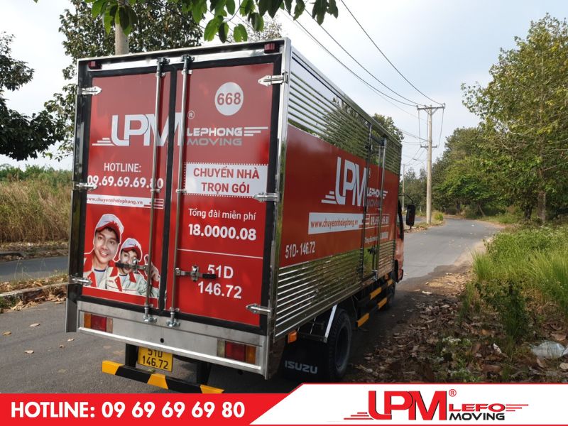 Đường bộ là phương thức vận chuyển hàng hóa đường dài phổ biến nhất hiện nay