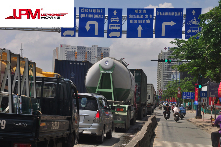 Quy định giờ cấm xe tải vào Thành phố Hồ Chí Minh mới nhất 2022|Những loại xe tải nào bị ảnh hưởng bởi quy định cấm lưu thông|Quy định về giờ cấm xe tải vào TPHCM cập nhật mới nhất 2022|Những tuyến hành lang xe tải nặng được phép lưu thông theo các khung giờ|Những loại xe tải nào bị ảnh hưởng bởi quy định cấm lưu thông|Những tuyến hành lang xe tải nặng được phép lưu thông theo các khung giờ|Quy định về giờ cấm xe tải vào TPHCM cập nhật mới nhất 2022|Quy định cấm giờ xe tải tại TPHCM áp dụng cho cả xe tải nặng và xe tải nhẹ|Quy định về những tuyến xe tải được phép lưu thông từ 9H đến 16H|Quy định về những tuyến xe hạng nặng được phép lưu thông từ 9H đến 16H và từ 21H đến 22H|Quy định về các loại xe bị cấm tải và khung giờ cấm tải