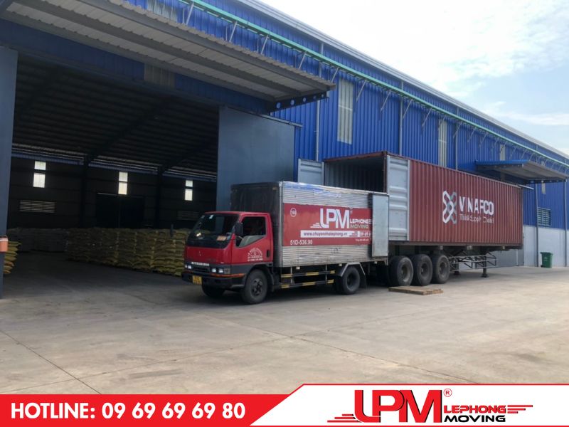 Phương tiện sử dụng để vận chuyển hàng hóa đường bộ