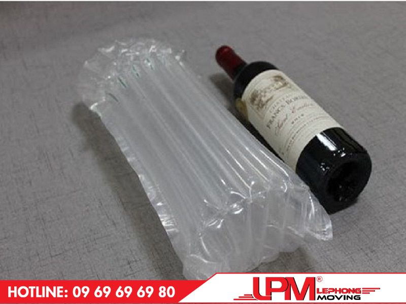 Sử dụng túi cột khí khi đóng gói chai, lọ, bình chứa chất lỏng