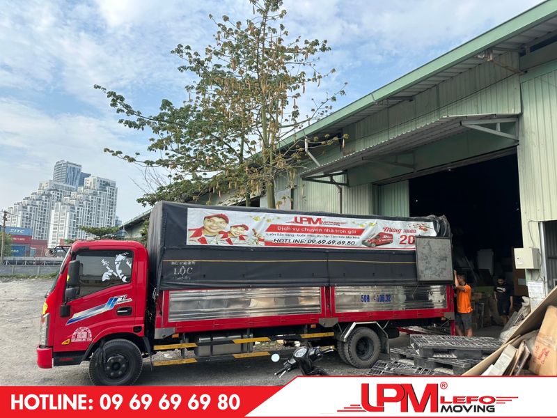 Xe tải thùng mui bạt