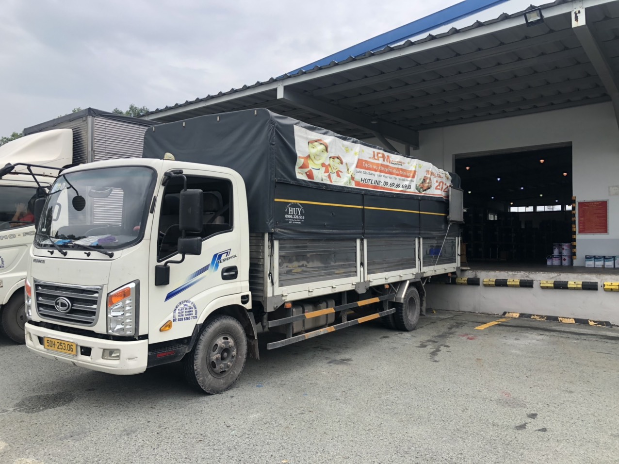 Vận Tải Lefo vận chuyển hàng hóa tại KCN